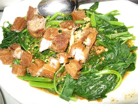 Adobong kangkong