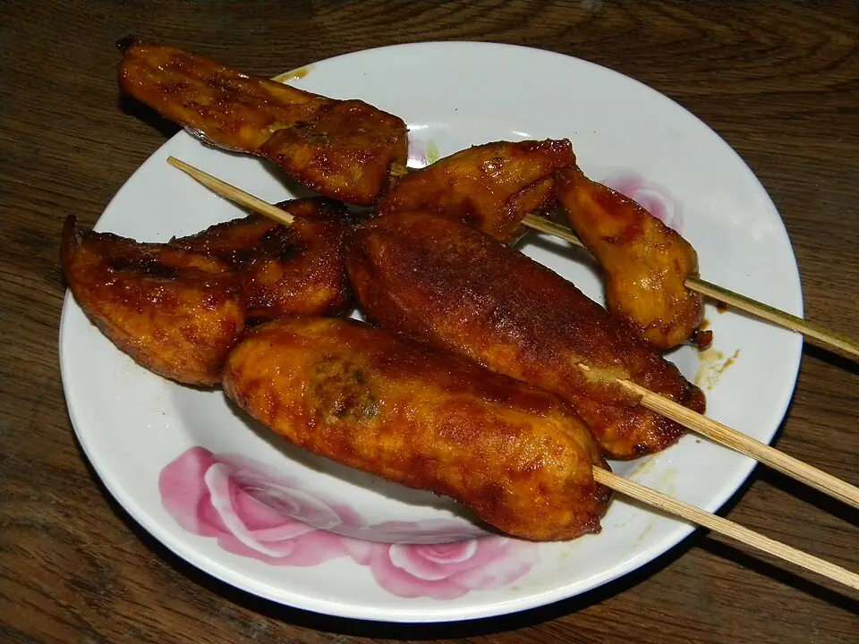 Banana cue, plated