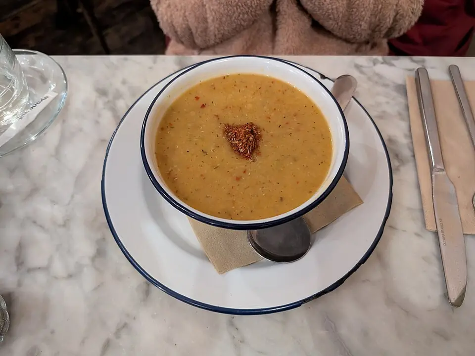 Lentil and tomato soup, plated