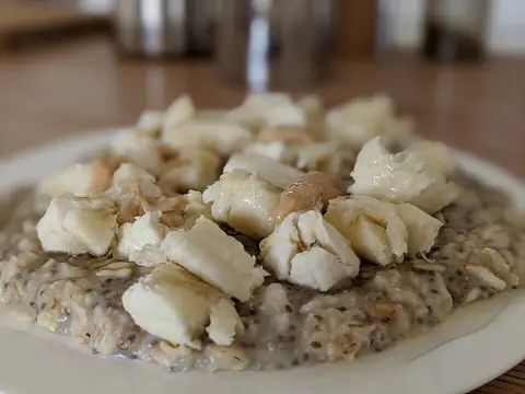 Peanut butter banana oatmeal