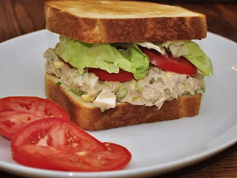 Tuna salad sandwich